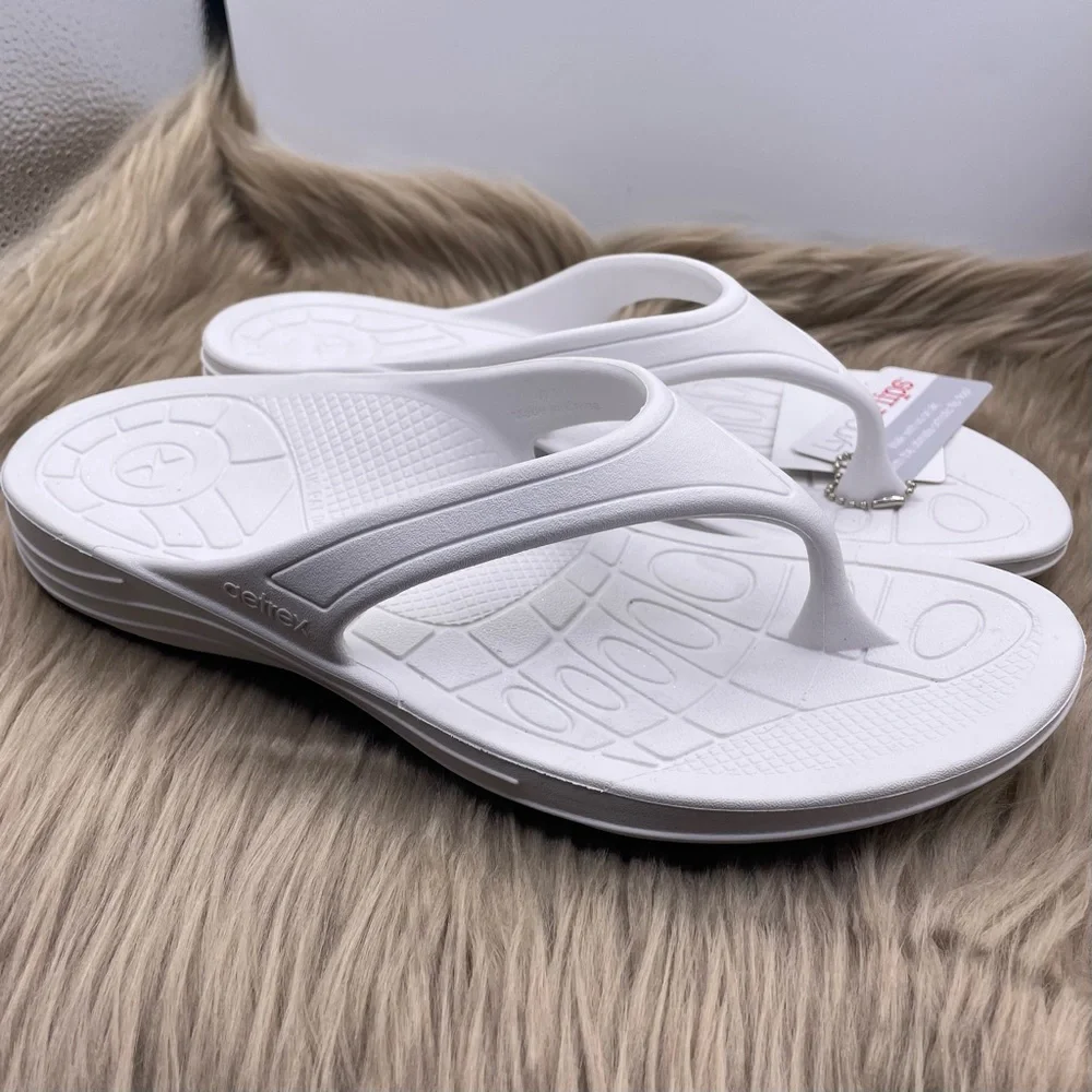 Aetrex lynco fiji orthotic comfy white flip flops women Size 11